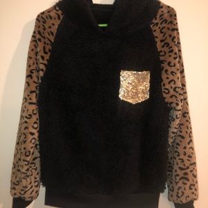 Contrast sequin leopard print sleeve teddy hoodie